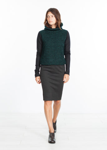 Boucle Turtle Neck in Green/Black - michael-dev